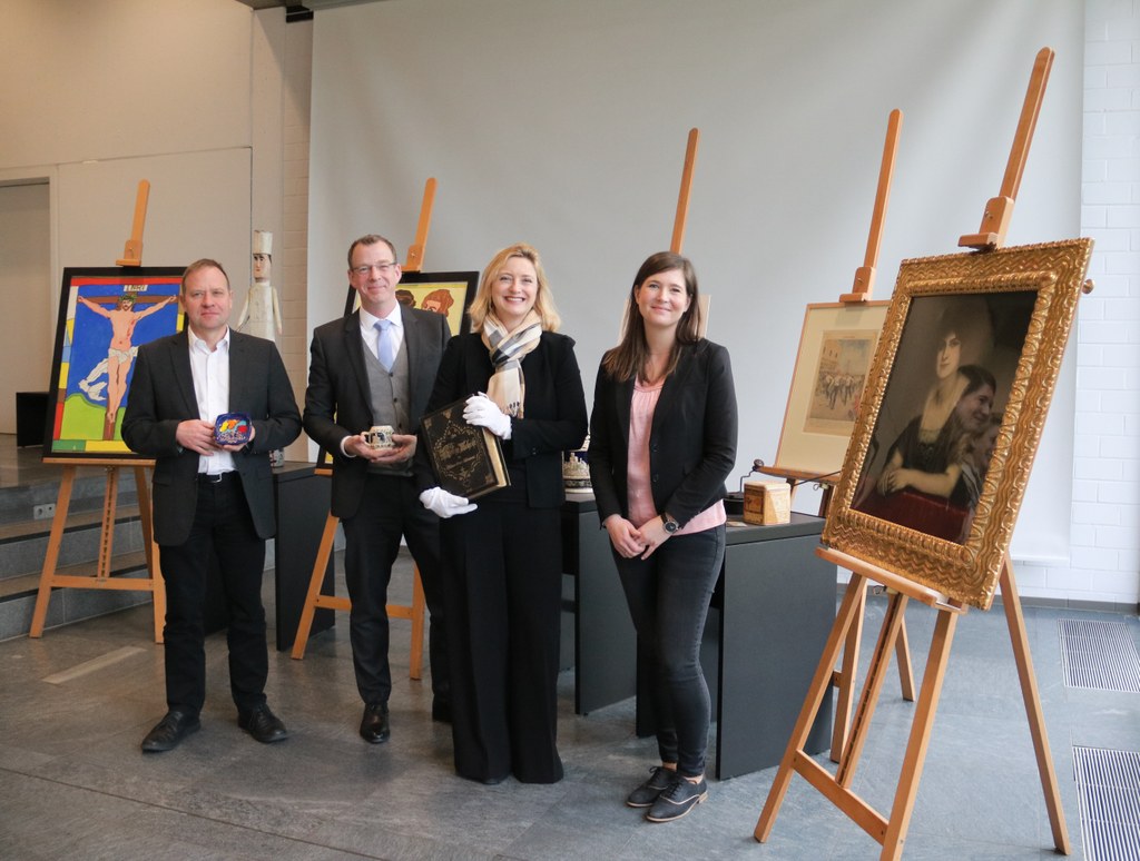 Dr. Carl Pause, Kurator Archäologie und Stadtgeschichte, Dr. Ulf Sölter, Stellvertretender Museumsdirektor, Museumsleiterin Uta Husmeier Schirlitz und Romina Pieper, Kuratorin Kunst 19. bis 21. Jahrhundert.