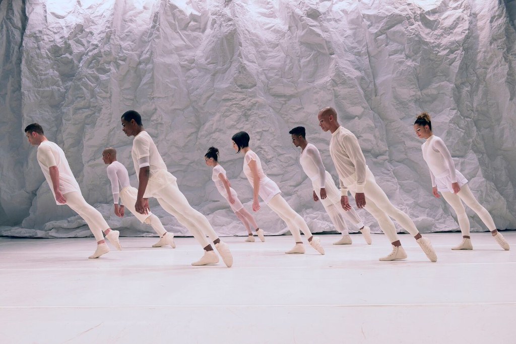Grupo Corpo, SUITE BRANCA, Foto José Luiz Pederneiras